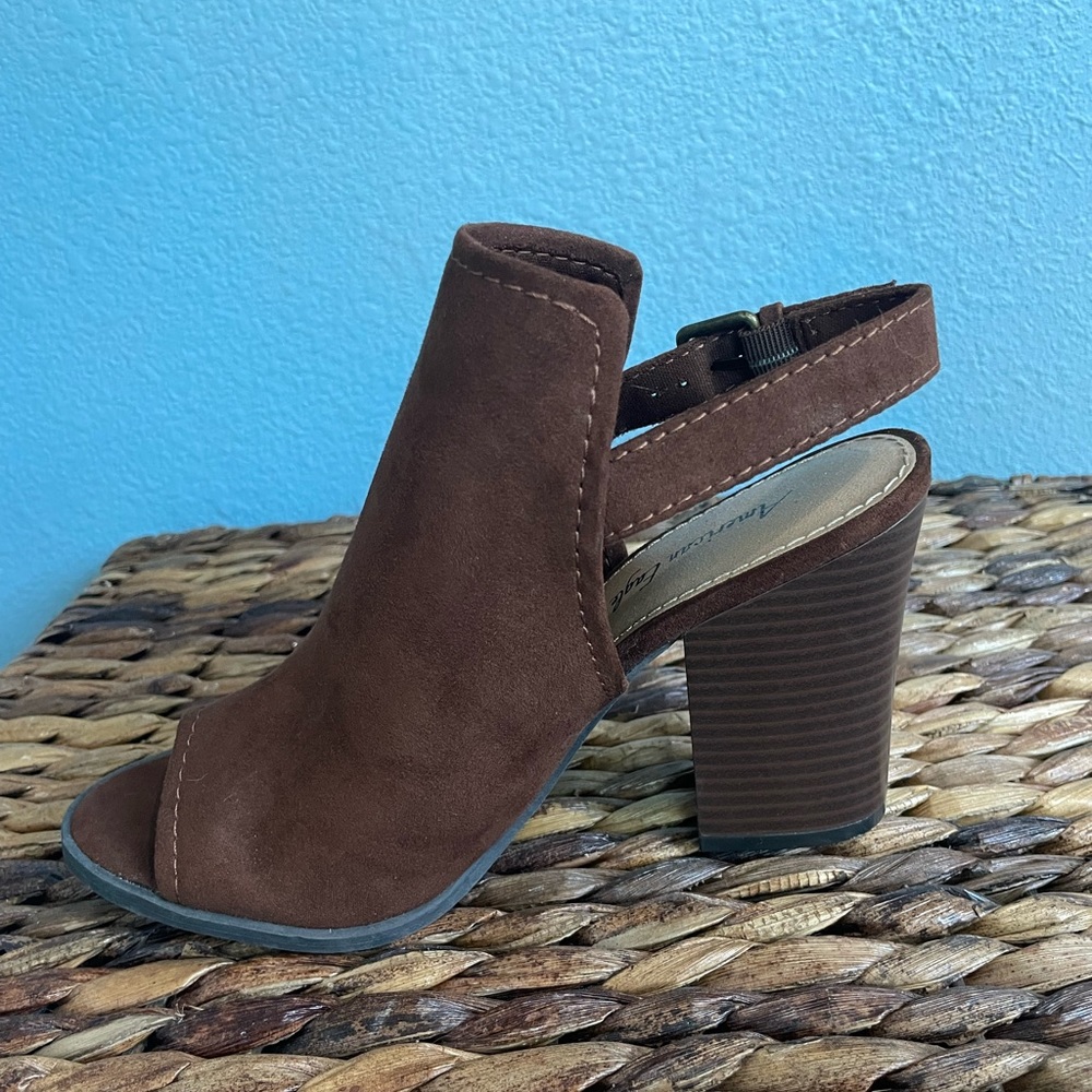 American Eagle Wedge Suede Shoes